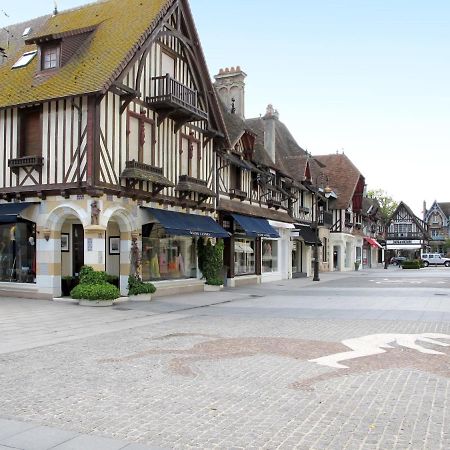 Apartment Les Jardins du Yacht Club Deauville Extérieur photo