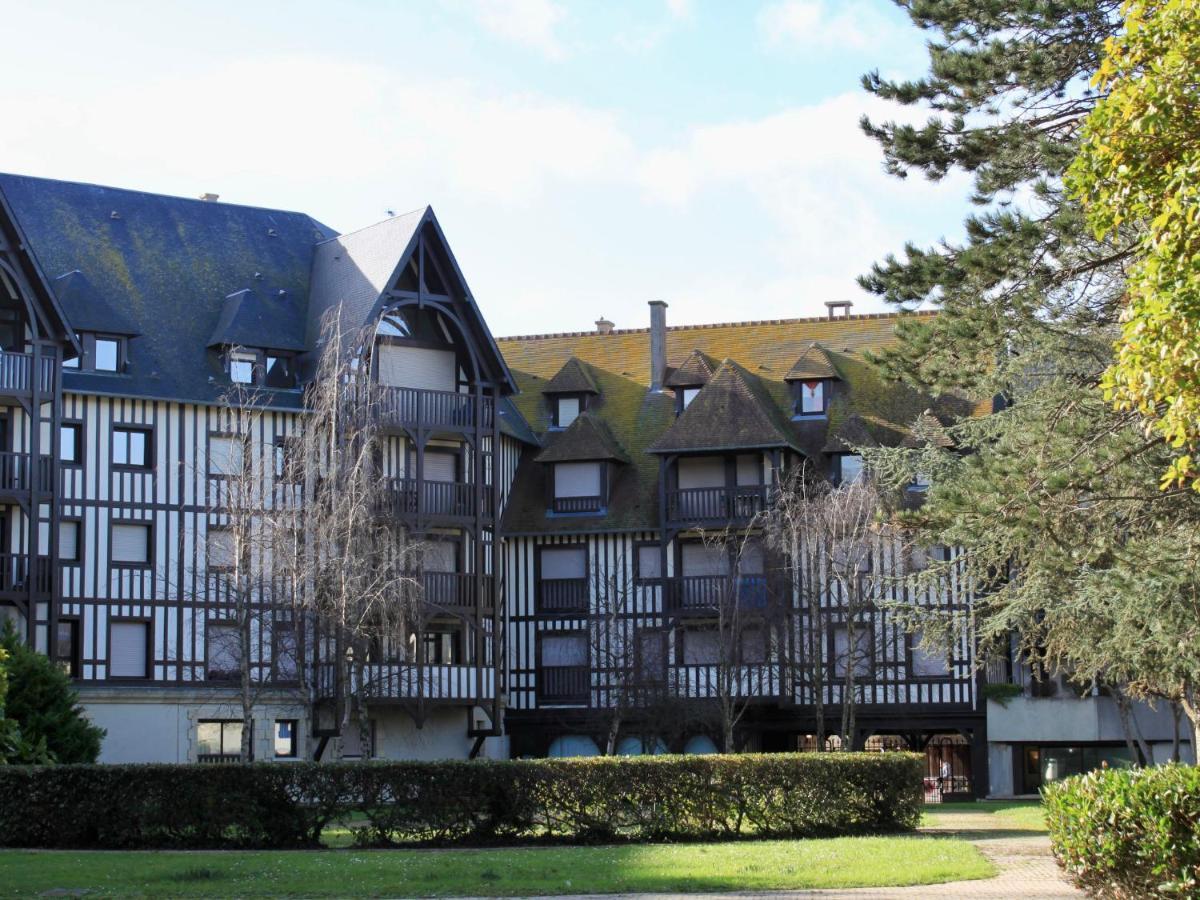 Apartment Les Jardins du Yacht Club Deauville Extérieur photo