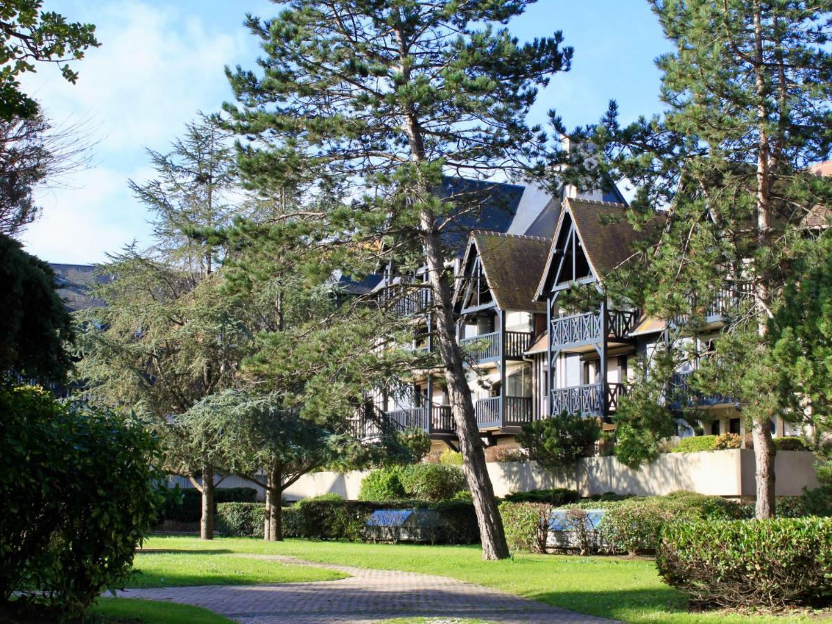 Apartment Les Jardins du Yacht Club Deauville Extérieur photo